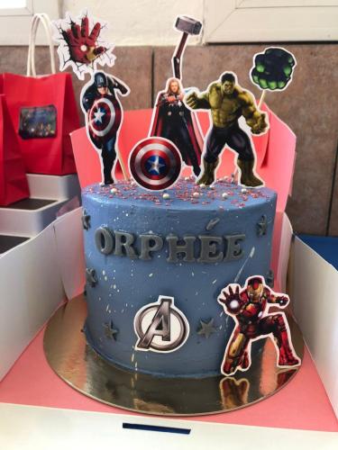 gâteau anniversaire Avengers
